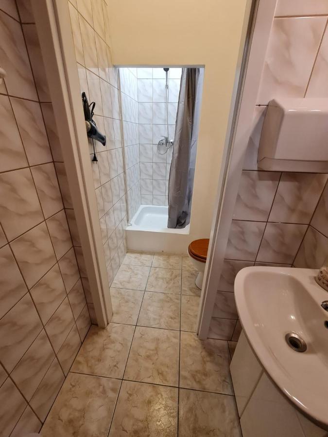 Fantastic Waw - J7 Room F Варшава Экстерьер фото